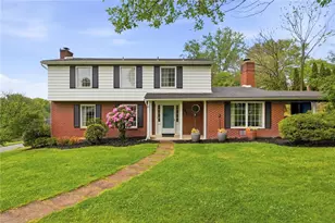 116 Hawthorne Dr, Wilkins Township, PA 15235 - Photo 1