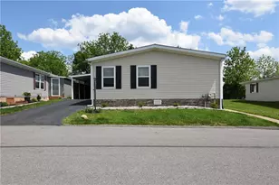 464 Canterbury Cir, Collier Township, PA 15106 - Photo 1
