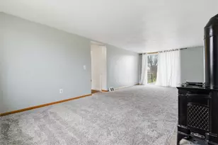 203 Clover Dr, Elizabeth Twp/Boro, PA 15037 - Photo 21