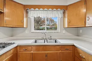 203 Clover Dr, Elizabeth Twp/Boro, PA 15037 - Photo 19