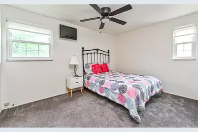 101 Upper Dr, Ross Twp, PA 15214 - Photo 15