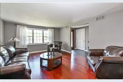 101 Upper Dr, Ross Twp, PA 15214 - Photo 3