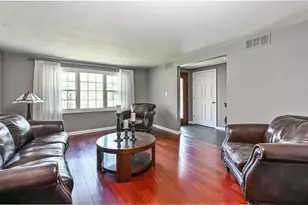 101 Upper Dr, Ross Twp, PA 15214 - Photo 3