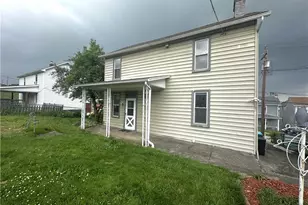 309 Washington St, Mt Pleasant Boro, PA 15666 - Photo 13