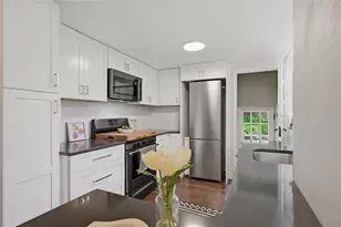 1689 Jancey St, Pittsburgh, PA 15206 - Photo 11