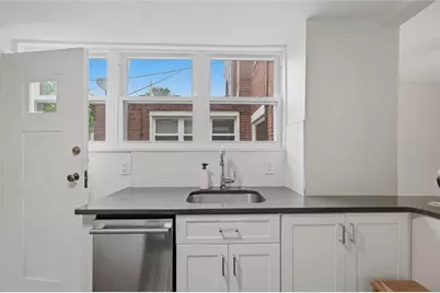1689 Jancey St, Pittsburgh, PA 15206 - Photo 15