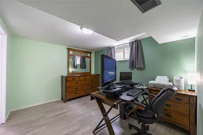 528 Macbeth Dr, Pittsburgh, PA 15235 - Photo 17