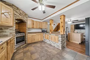 315 Walnut St, Greensboro, PA 15338 - Photo 3