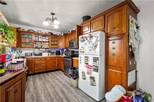 528 Beechwood Ave, Carnegie, PA 15106 - Photo 13