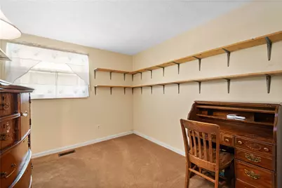 1931 Hertford Drive, South Park, PA 15129 - Photo 15