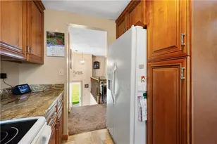 1931 Hertford Dr, South Park, PA 15129 - Photo 9