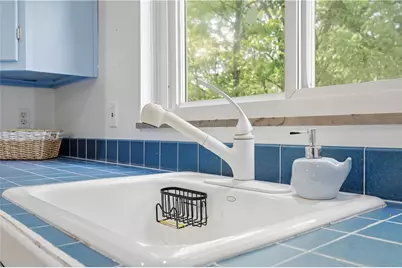 132 Circle Dr, Ross Twp, PA 15237 - Photo 11