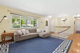132 Circle Dr, Ross Twp, PA 15237 - Photo 7