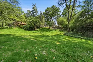 132 Circle Dr, Ross Twp, PA 15237 - Photo 29