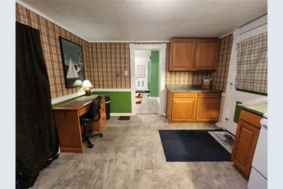 236 Superior St, Hermitage, PA 16148 - Photo 5
