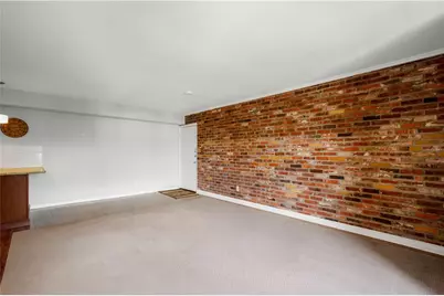 1230 Chatham Park Dr #D, Scott Township, PA 15216 - Photo 5