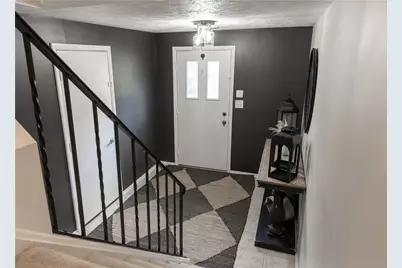 736 Windvue Dr, Robinson Twp, PA 15205 - Photo 5