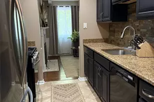 2764 Bingham, Pittsburgh, PA 15241 - Photo 9