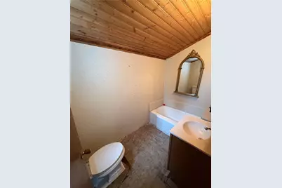125 Ayers Ave, Twp of But SE, PA 16001 - Photo 13