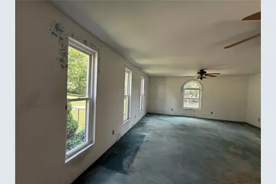 125 Ayers Ave, Twp of But SE, PA 16001 - Photo 23