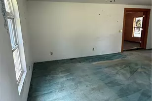 125 Ayers Ave, Twp of But SE, PA 16001 - Photo 25