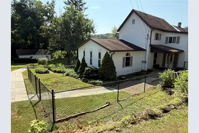 125 Ayers Ave, Twp of But SE, PA 16001 - Photo 3
