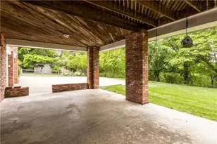 416 Peters Dr, Pittsburgh, PA 15116 - Photo 29