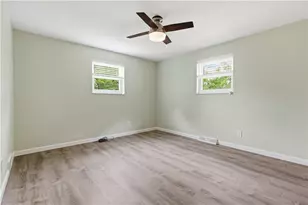 416 Peters Dr, Pittsburgh, PA 15116 - Photo 19