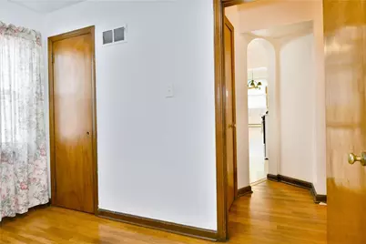 891 Bechtol, Sharon, PA 16146 - Photo 31