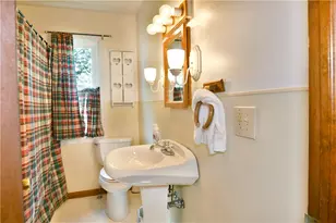891 Bechtol, Sharon, PA 16146 - Photo 29