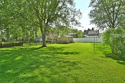 891 Bechtol, Sharon, PA 16146 - Photo 45