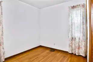 891 Bechtol, Sharon, PA 16146 - Photo 23
