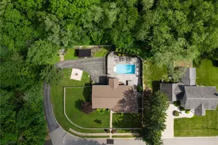 1101 Fairlane Dr, Hopewell Township, PA 15001 - Photo 3