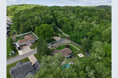 1101 Fairlane Dr, Hopewell Township, PA 15001 - Photo 5