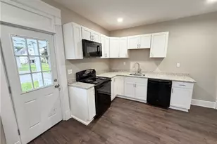 417 Bartram Ave, New Castle, PA 16101 - Photo 13