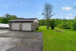 2975 Leechburg Rd, Pittsburgh, PA 15239 - Photo 17