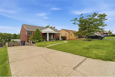664 Somerville Dr, Scott Township, PA 15243 - Photo 3