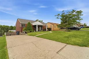 664 Somerville Dr, Scott Township, PA 15243 - Photo 3