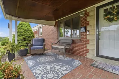 664 Somerville Dr, Scott Township, PA 15243 - Photo 5