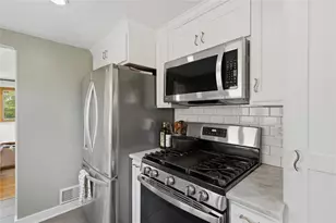 664 Somerville Dr, Scott Township, PA 15243 - Photo 29