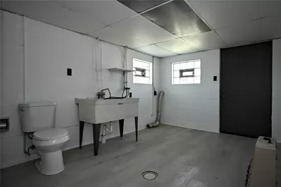 1255 Rosecrest Ave, Monessen, PA 15062 - Photo 23