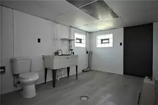 1255 Rosecrest Ave, Monessen, PA 15062 - Photo 23