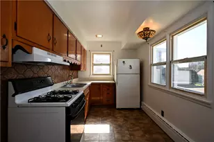 1255 Rosecrest Ave, Monessen, PA 15062 - Photo 9