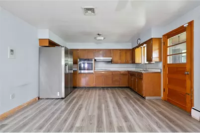 200 Erwin Pl, McKees Rocks, PA 15136 - Photo 7
