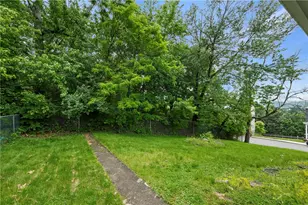 200 Erwin Pl, McKees Rocks, PA 15136 - Photo 23