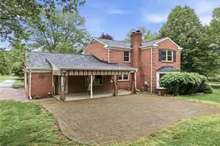 123 Windy Ghoul Dr, Brighton Township, PA 15009 - Photo 7