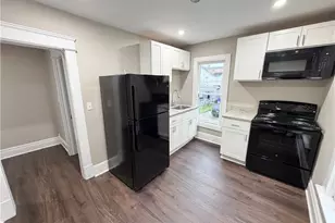 417 Bartram Ave, New Castle, PA 16101 - Photo 11