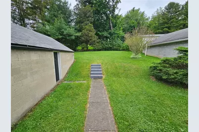 520 Joffre St, Ellwood City, PA 16117 - Photo 19