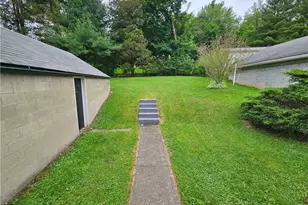 520 Joffre St, Ellwood City, PA 16117 - Photo 19