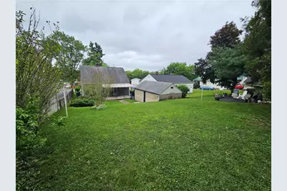 520 Joffre St, Ellwood City, PA 16117 - Photo 21